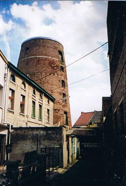 Foto van <p>Le Grand Moulin<br />Moulin Dooms</p>, Lessines, Foto: Robert Van Ryckeghem, Sint-Andries | Database Belgische molens